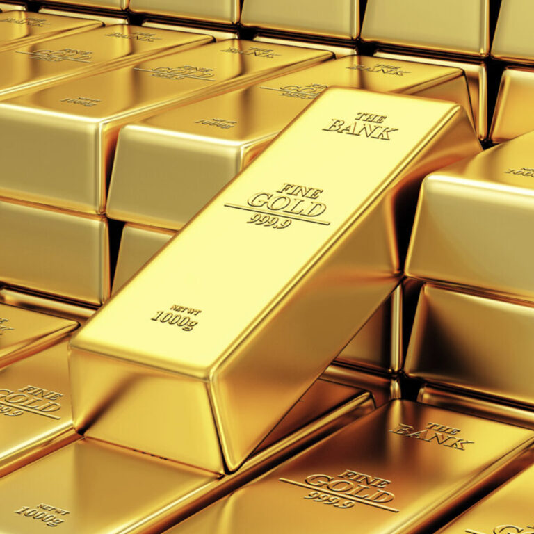 Gold Dips as US-China Talks Calm Markets Despite India-Pakistan Tensions