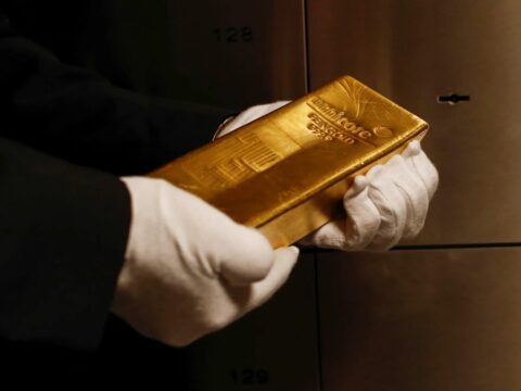 Gold Price Outlook – Gold Pulls Back to Support After US-China Trade News