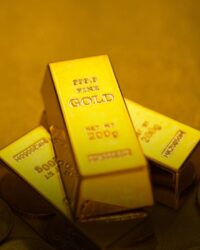 Gold Price Outlook: Support Holds Firm Below $3,200